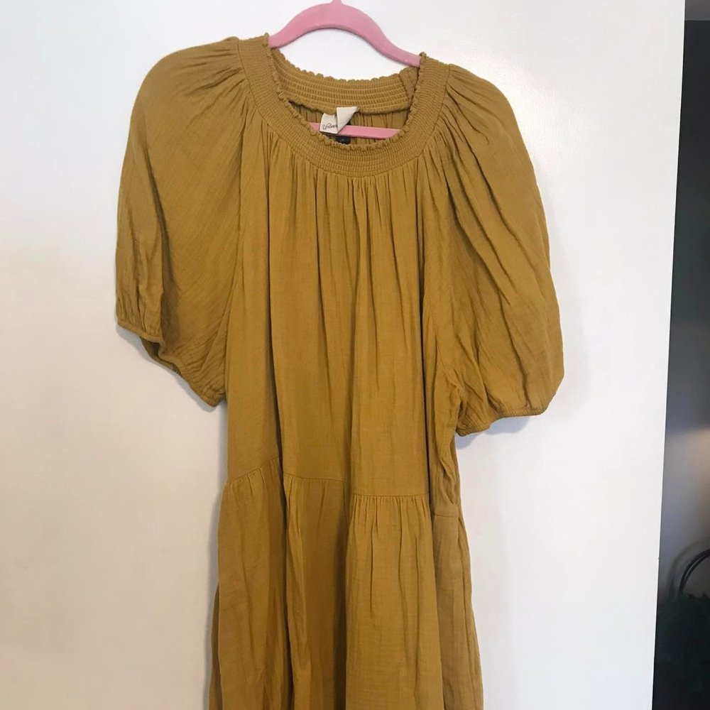 Universal Thread mustard dress size 2x. Worn once.